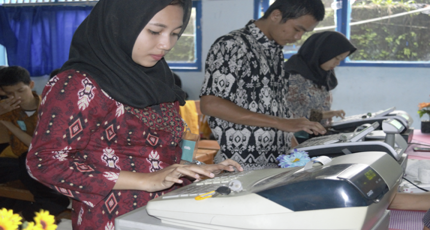 BISNIS DARING DAN PEMASARAN ( BDP )